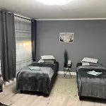 Best-preis Stadtoase 2x Gemuetliche Bis 8 Personen Wlan Vollausstattung Nur Einzelbetten Direkt Im Zentrum Lejlighed *