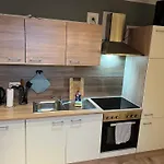 Best-preis Stadtoase 2x Gemuetliche Bis 8 Personen Wlan Vollausstattung Nur Einzelbetten Direkt Im Zentrum Salzwedel