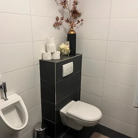Best-preis Stadtoase 2x Gemuetliche Bis 8 Personen Wlan Vollausstattung Nur Einzelbetten Direkt Im Zentrum 아파트 살즈위더