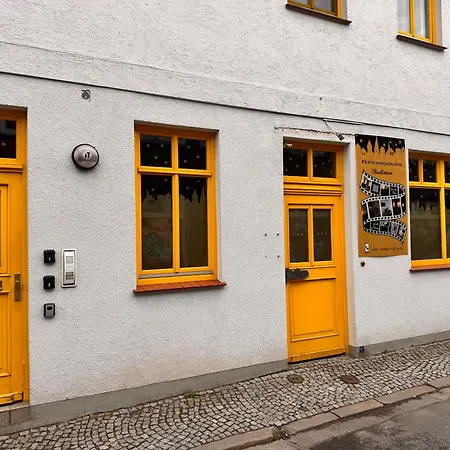 Apartment Best-preis Stadtoase 2x Gemuetliche Bis 8 Personen Wlan Vollausstattung Nur Einzelbetten Direkt Im Zentrum Salzwedel