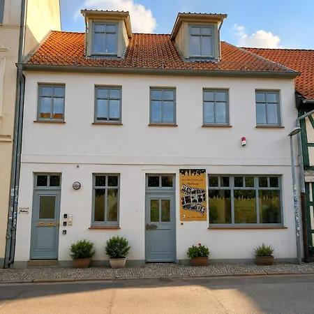 Best-preis Stadtoase 2x Gemuetliche Bis 8 Personen Wlan Vollausstattung Nur Einzelbetten Direkt Im Zentrum Appartement Salzwedel