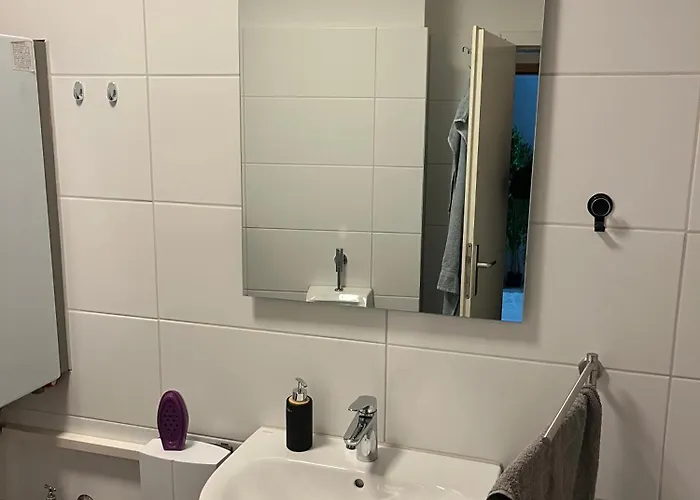 Best-preis Stadtoase 2x Gemuetliche Bis 8 Personen Wlan Vollausstattung Nur Einzelbetten Direkt Im Zentrum