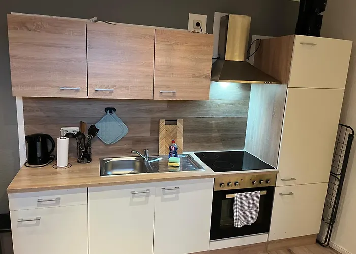 Best-preis Stadtoase 2x Gemuetliche Bis 8 Personen Wlan Vollausstattung Nur Einzelbetten Direkt Im Zentrum Salzwedel