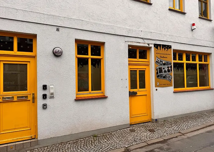 Lägenhet Best-preis Stadtoase 2x Gemuetliche Bis 8 Personen Wlan Vollausstattung Nur Einzelbetten Direkt Im Zentrum Salzwedel